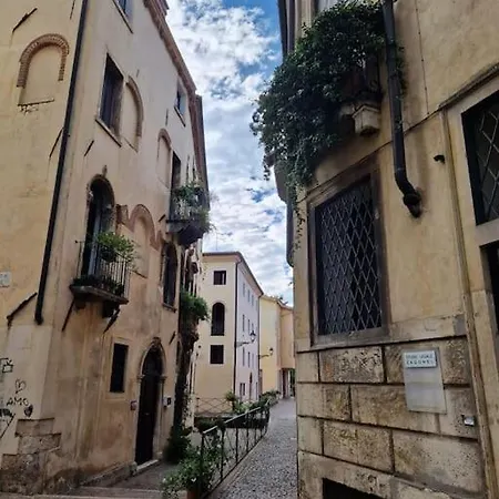 Altea's Sweet In Piazza,basilica Palladiana Vicenza